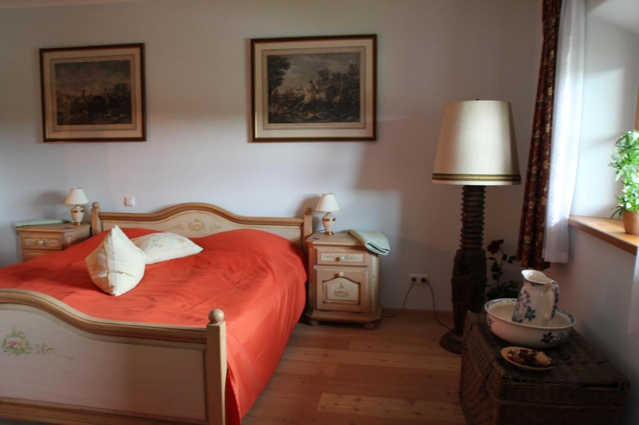 Schusterhof Villa Bergen  Buitenkant foto